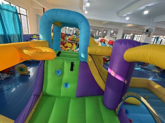 पॉलिएस्टर ऑक्सफोर्ड inflatable बैंगनी पीला पीला नीला स्लाइड के साथ टॉस खेल